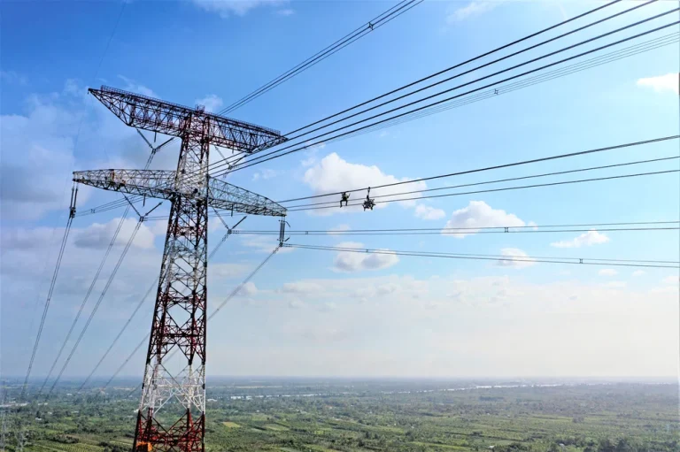 PC1 – Đi lên cùng đất nước